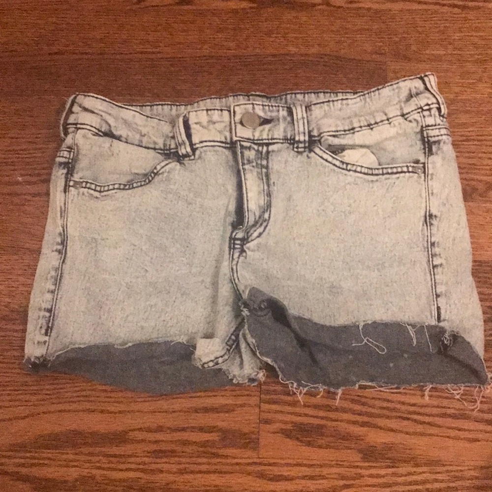 light washed jean shorts
